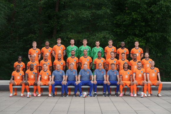 激情燃烧,月东安湖迎,世界杯总决,爱游戏app,爱游戏官网,爱游戏体育官网,爱游戏体育app