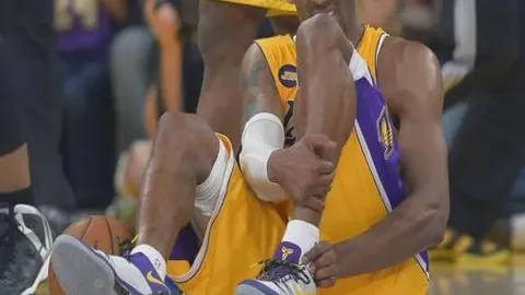 [NBA]逆转胜利，成功保住一局，避免连败